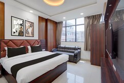 SPOT ON Hotel Royal Stay Metro View