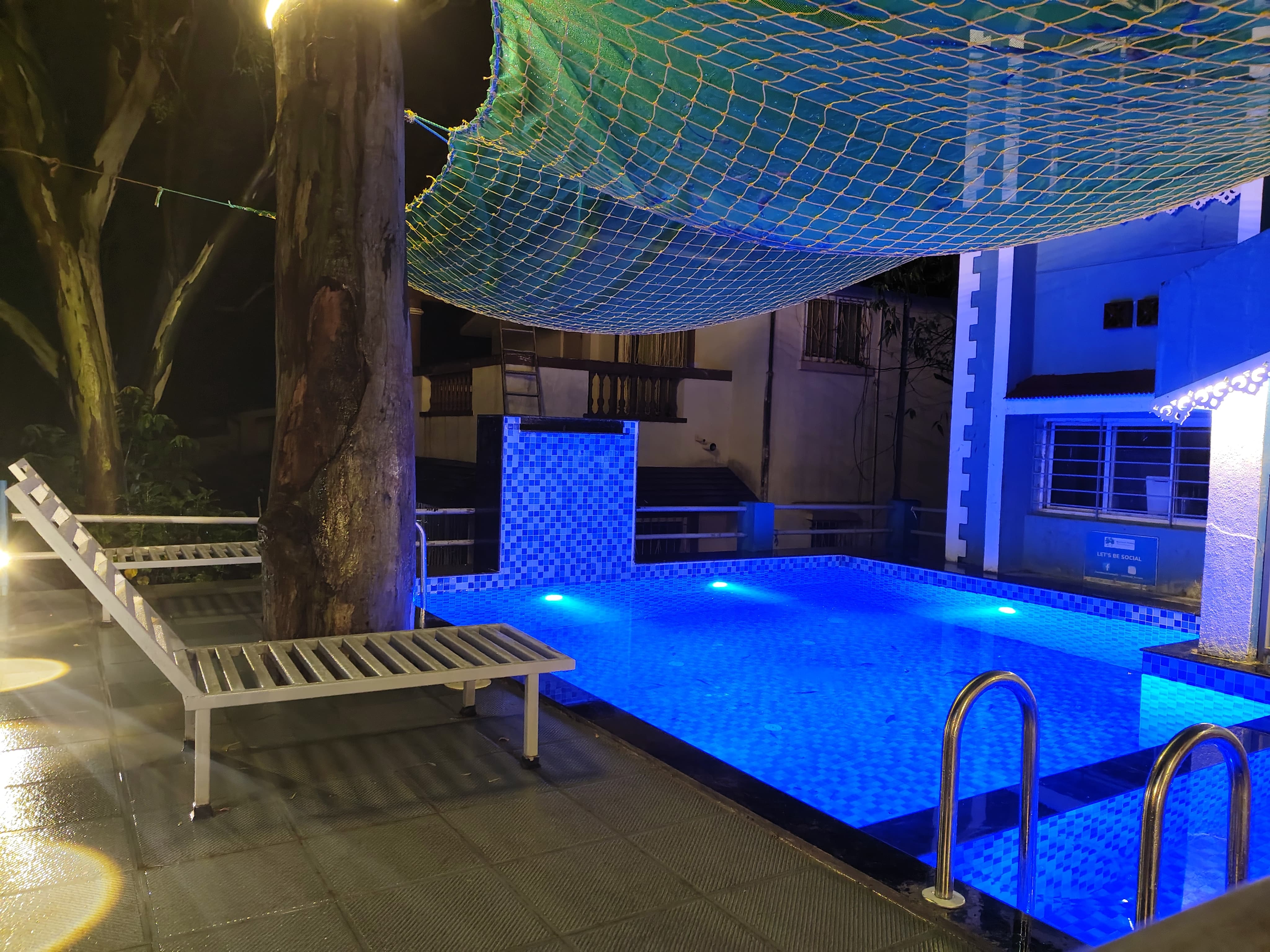 Madhuban Bungalow-4 BHK Luxury Villa - Tap to explore photos