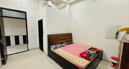 Brij king hotel Room Type - Bedroom 6
