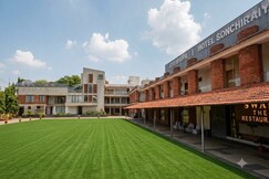 Hotel Sonchiraiya