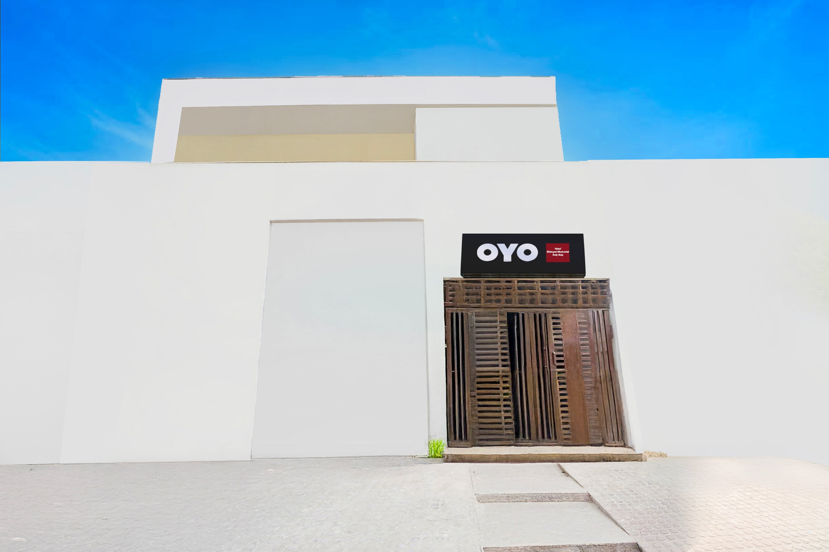 Hotel O BHIMPURI MEMORIAL HOLY STAY - Tap to explore photos