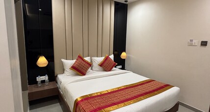 Agastya Inn Room Type - Deluxe AC Room