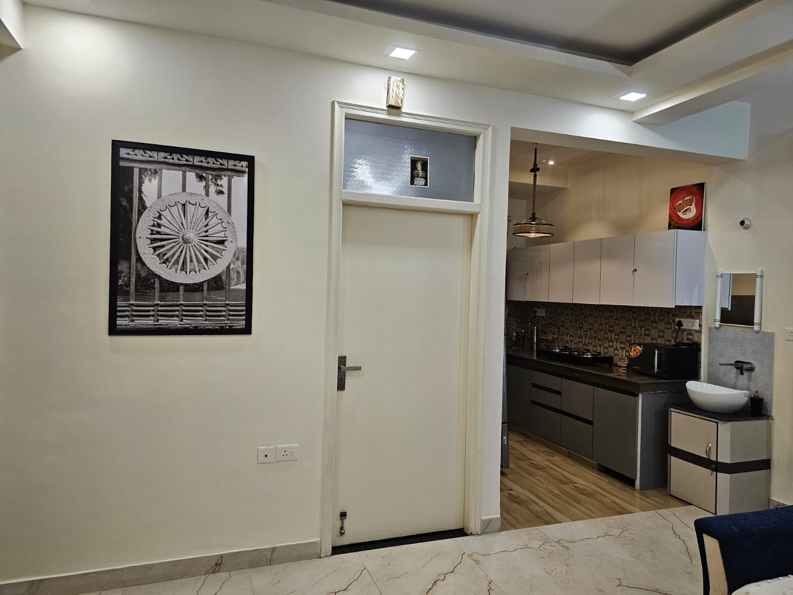 Ganga Ghat | Entire 2BHK Apartment - Tap to explore photos