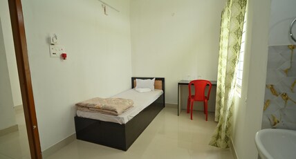 Hotel Seven Heaven Room Type - std
