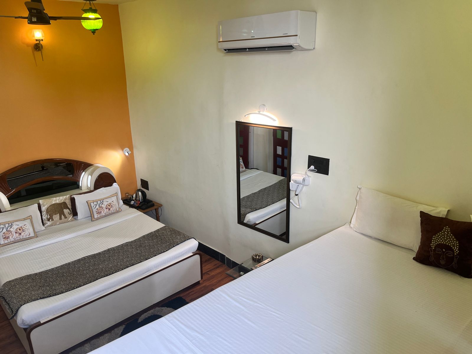 Hotel The Tiger at Lake Pichola - Tap to explore photos
