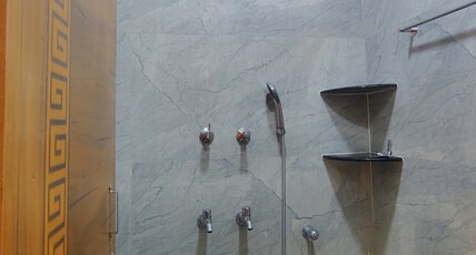 KOHINOOR RESIDENCEY Room Type - 303 AC 3COT 3rd floor