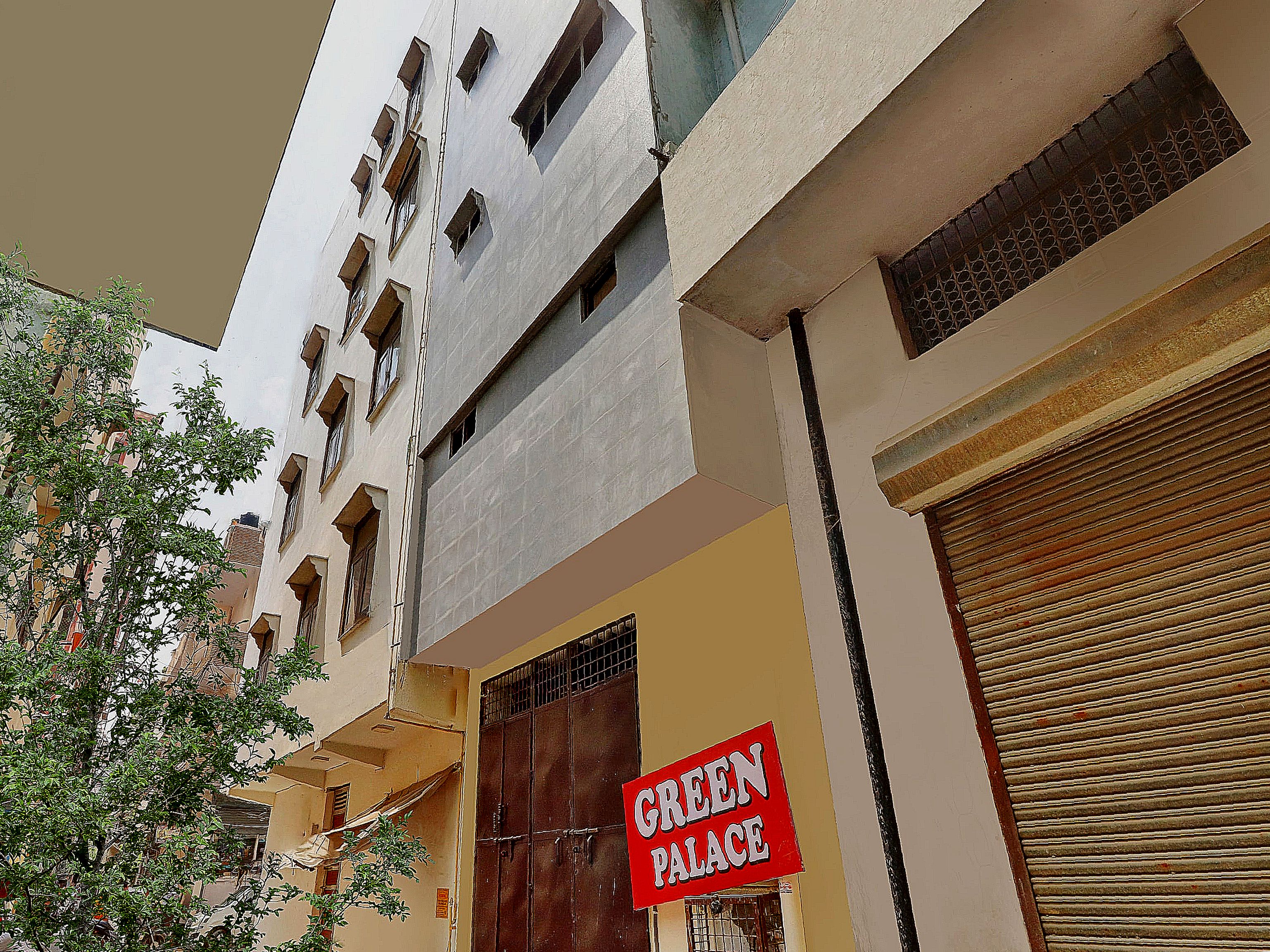 Hotel O Green Palace - Tap to explore photos
