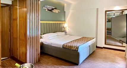 Park Inn by Radisson Goa Candolim Room Type - Premium King