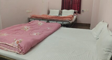 Meeraj Residency Room Type - Non Ac Standard 4 Bedded Bed Room