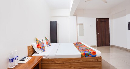FabHotel Arusai Inn Room Type - Deluxe Room