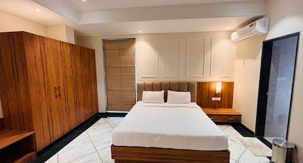 Hotel Saaj Mansion Gopalpura Room Type - Standard Room Hotel Saaj Mansion Gopalpura Room Type - Standard Room