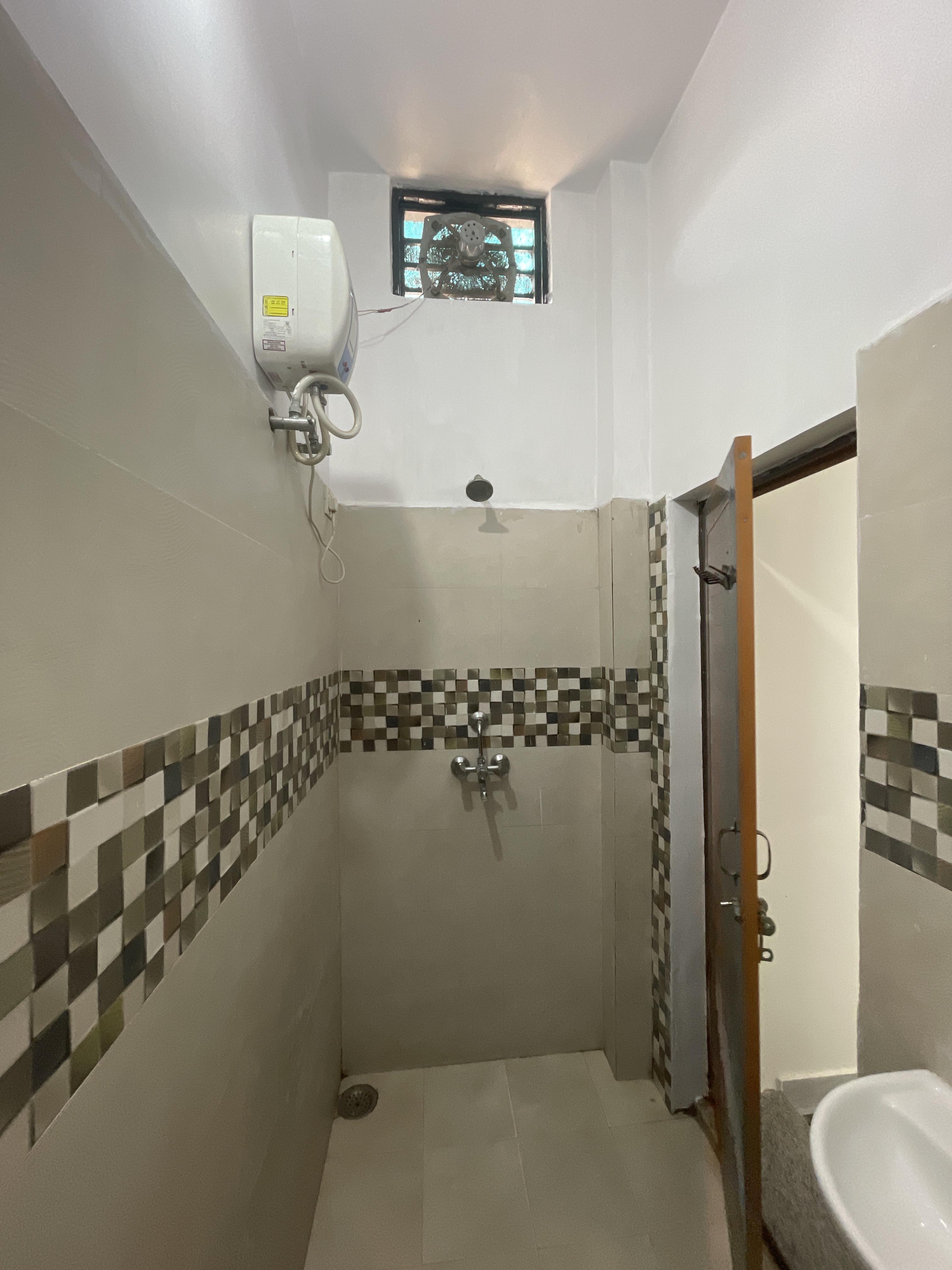 New Aashiyana Inn - Tap to explore photos