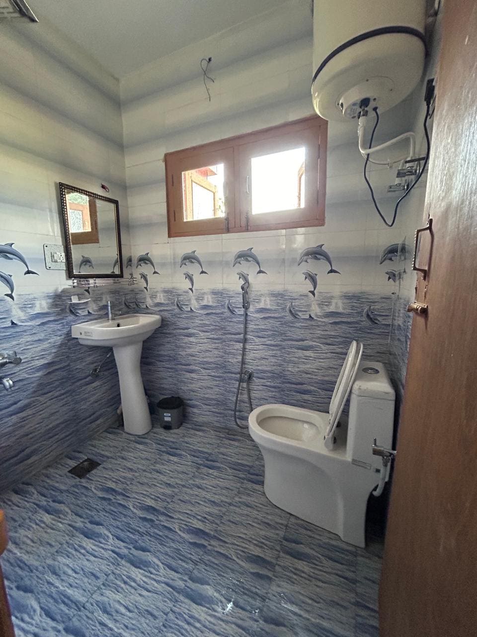 Zikra Home Stay - Tap to explore photos