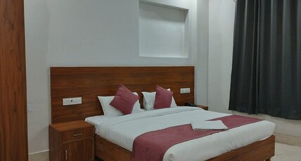 THE GARHWAL VATIKA Room Type - Deluxe Room with King Bed