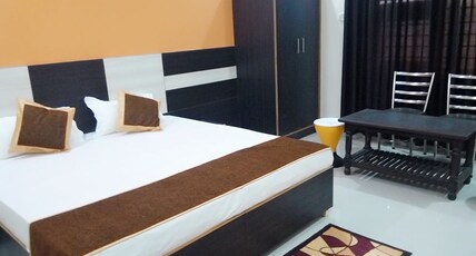 Rama Home Stay Agra Room Type - Deluxe Balcony Room