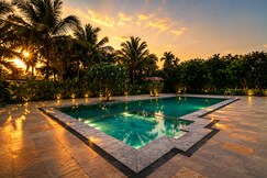 Jomo Resorts