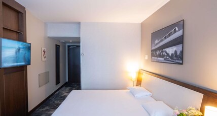 Mercure Rennes Cesson Room Type - Classic Room - 1 double bed and 1 single sofa bed Mercure Rennes Cesson Room Type - Classic Room - 1 double bed and 1 single sofa bed