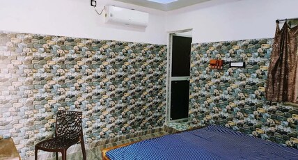 EESHWAR LODGE Room Type - AC ROOM