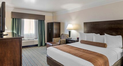 BEST WESTERN LIBERTY INN Room Type - 1 Queen Bed, Non-Smoking, 32-Inch Lcd Television, Microwave And Refrigerator, High Speed Internet Ac BEST WESTERN LIBERTY INN Room Type - 1 Queen Bed, Non-Smoking, 32-Inch Lcd Television, Microwave And Refrigerator, High Speed Internet Ac