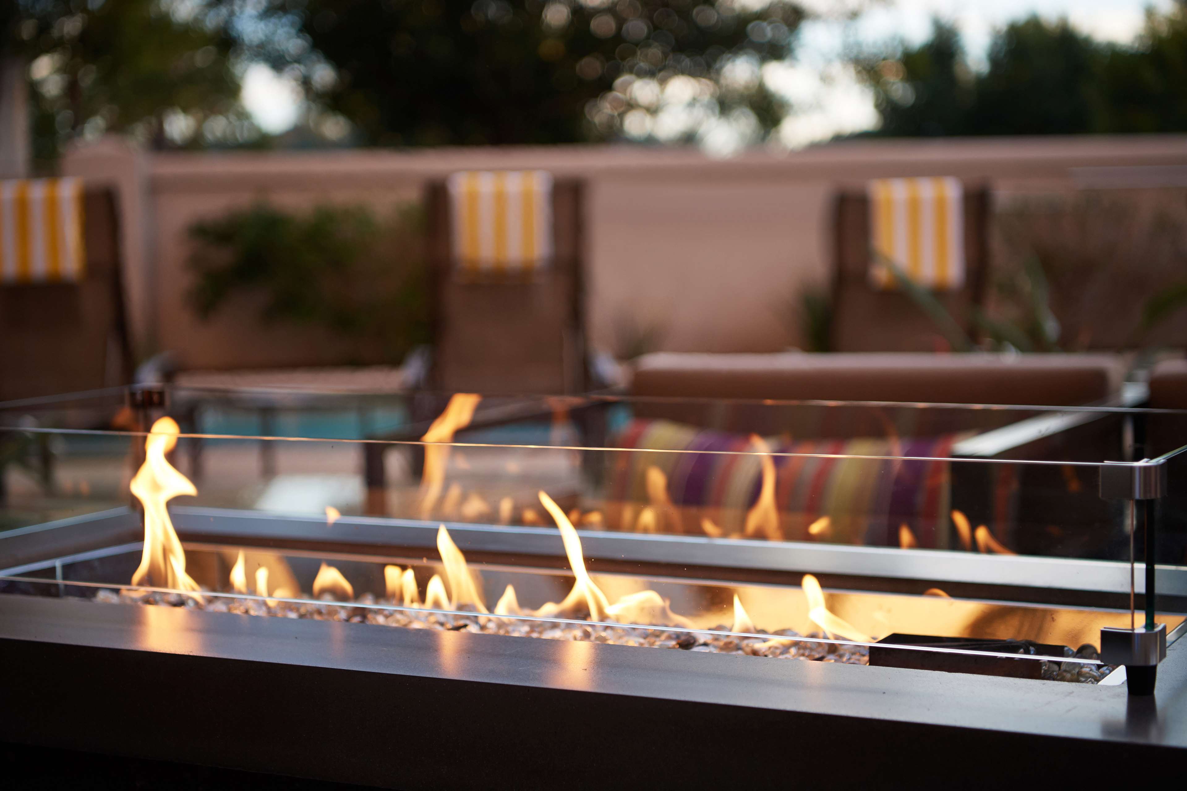 DoubleTree by Hilton Irvine - Spectrum - Tap to explore photos