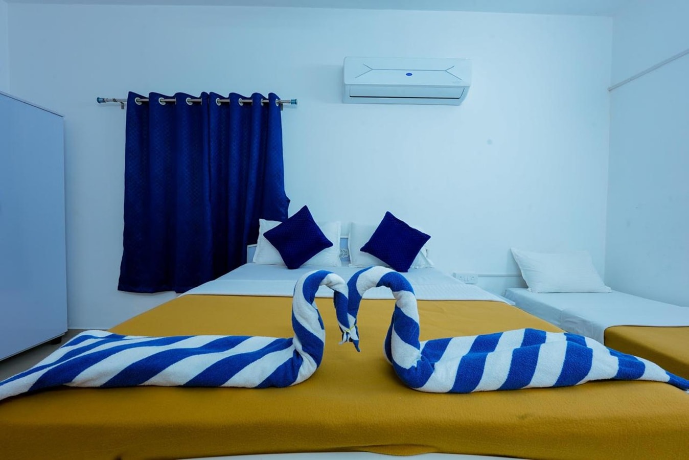 MADRAS INN NUNGAMBAKAM - Tap to explore photos