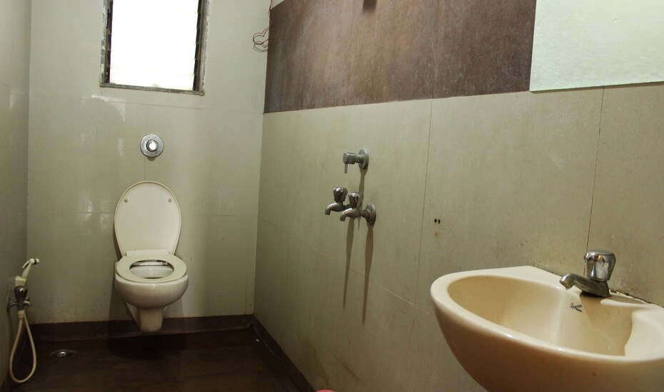 Hotel Leelavati - Tap to explore photos