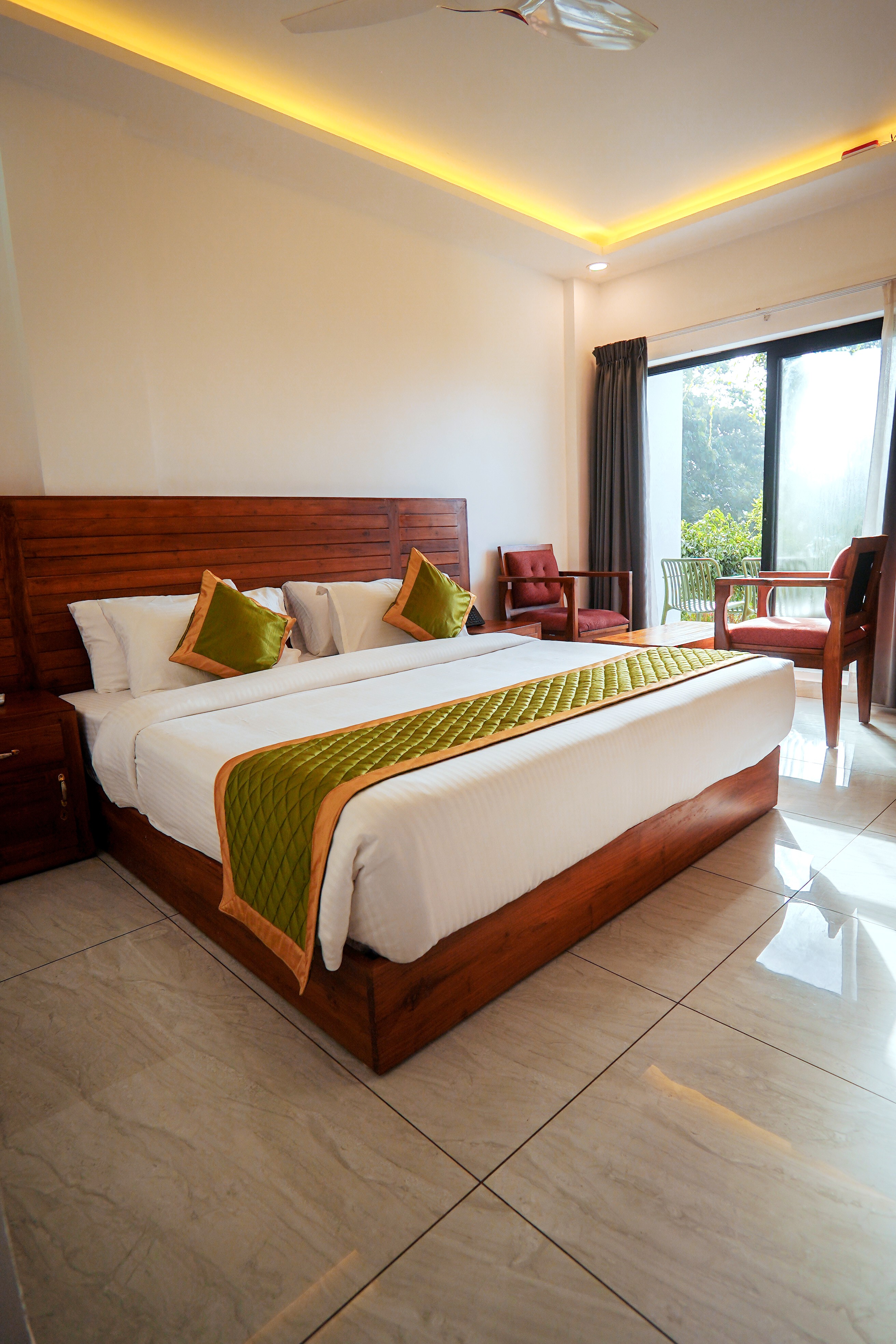 Zeezmount Resorts & Spa - Tap to explore photos
