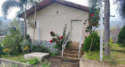 RAHUL RESORTS Room Type - Balcony Suite (AC)