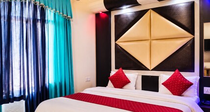 Maa Rudrani Guest House Room Type - Deluxe Room with City View