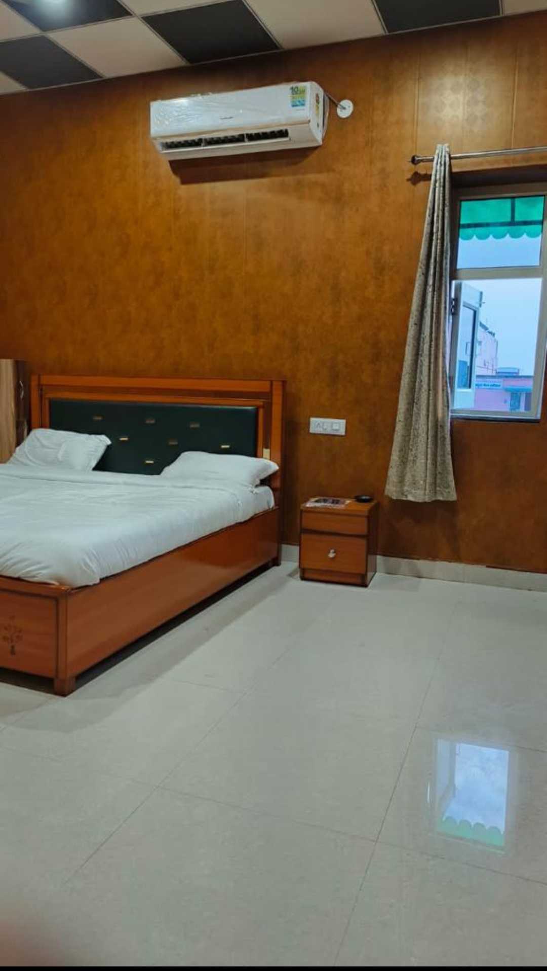 Hotel O Kingland Water Park Rohtak - Tap to explore photos