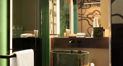 Mondrian Singapore Duxton Room Type - Signature City King