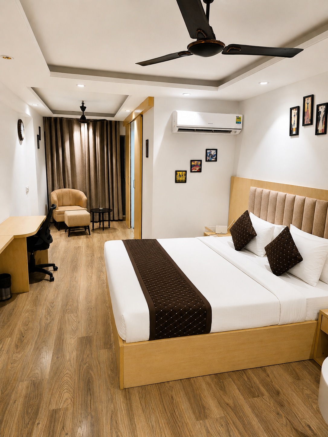 Crown Studio Apartment with pool - Tap to explore photos