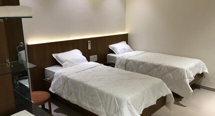 Hotel Vintage Room Type - Premium Twin Bed