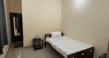 Bougain Villa @ Mekeri Room Type - Single Room