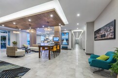 Holiday Inn Express & Suites Moncton