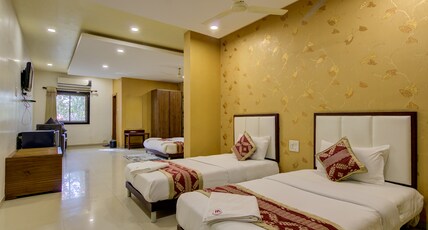 Hotel Heera Executive Room Type - Family Suite Room