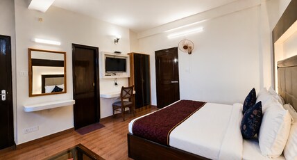 Hotel Himland East | Lift & Ample Parking Room Type - Executive Room(Ample parking Space)