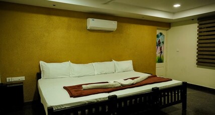 Ashoka Residency Room Type - 4 Bed Deluxe Non AC Room