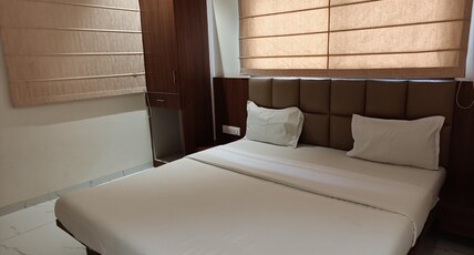 Hotel Pruthviraj Palace Lodge Room Type - NON AC Deluxe Room