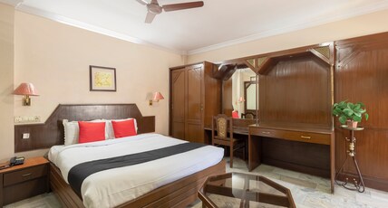 Hotel MNR Grand Room Type - Queen AC Room
