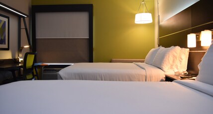 Holiday Inn Express Venice, an IHG Hotel Room Type - 2 Queen Beds Standard