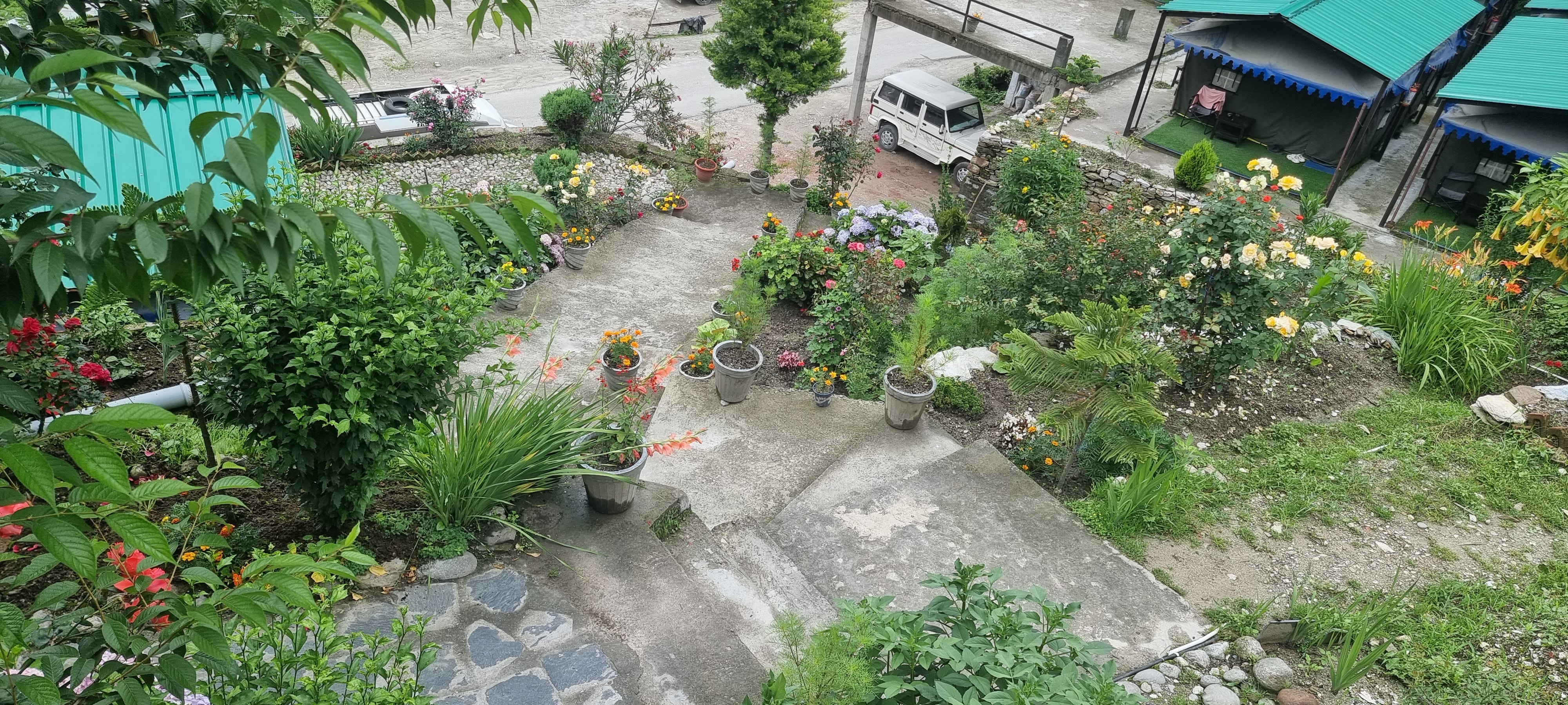 Phulwari Resort Sitapur Kedarnath - Tap to explore photos