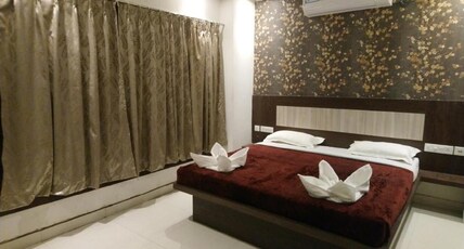 Hotel Home Town Room Type - Super Deluxe Room