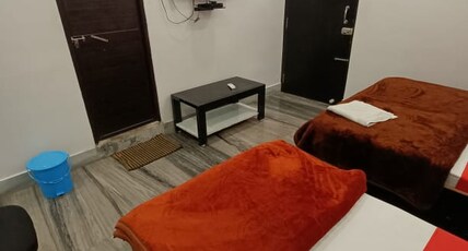 HOTEL PARADISE INN Room Type - Deluxe Room