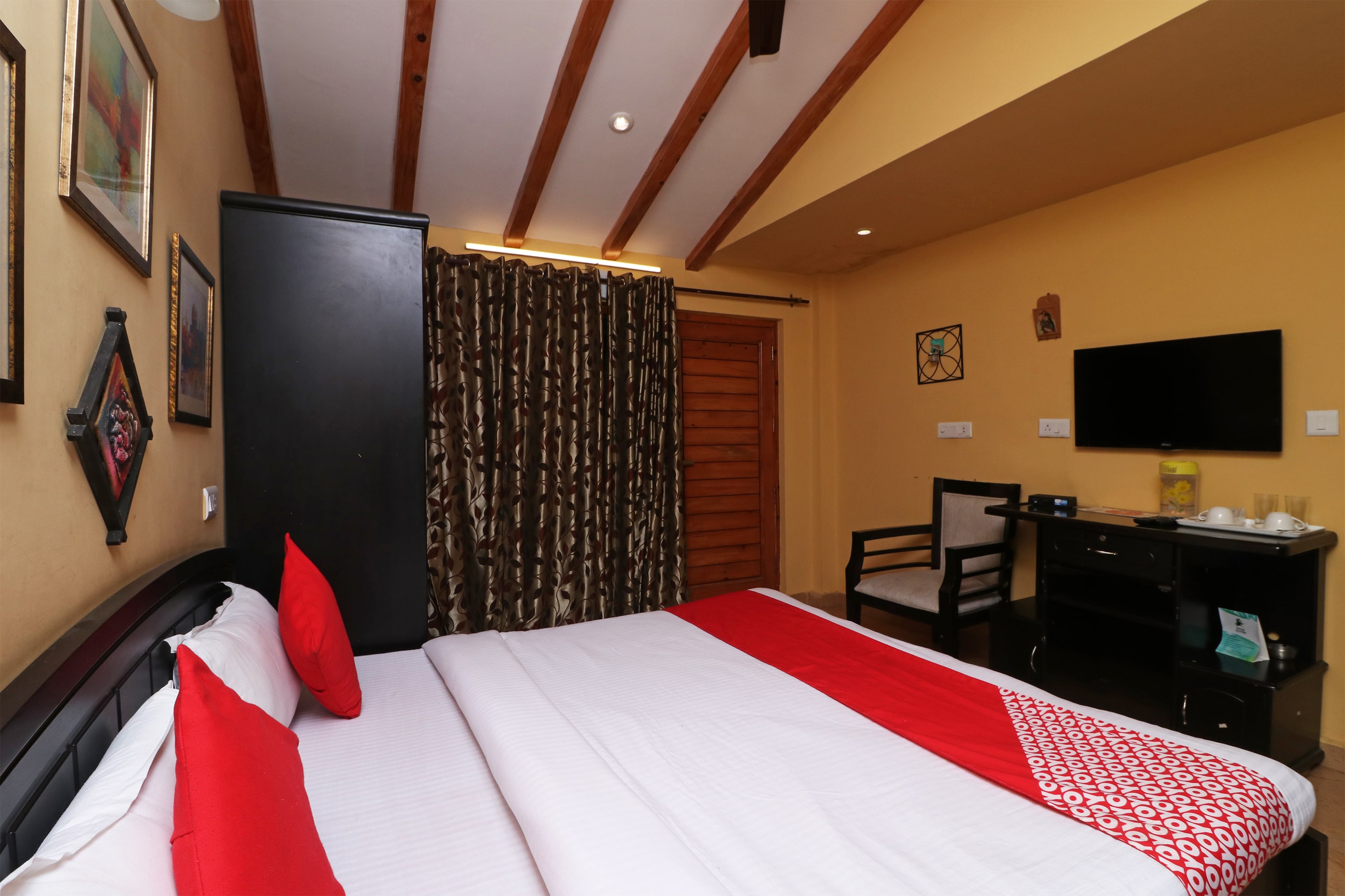 Capital O Nandini Homestay - Tap to explore photos