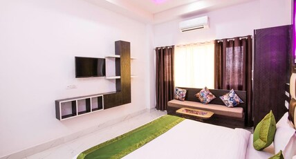 Hotel Sumanglam Dehradun Room Type - Deluxe Room