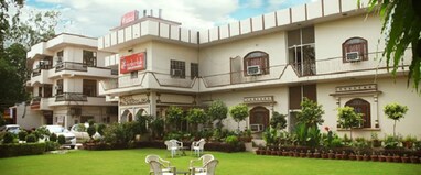 Hotel Inderlok (Pure Veg Hotel)