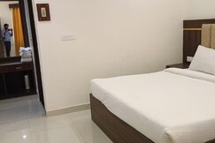 HOTEL GANGA GREENS