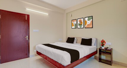 Super Hotel O AIIMS Bhubaneshwar Formerly Madhusudan Palace Room Type - Super Deluxe Room