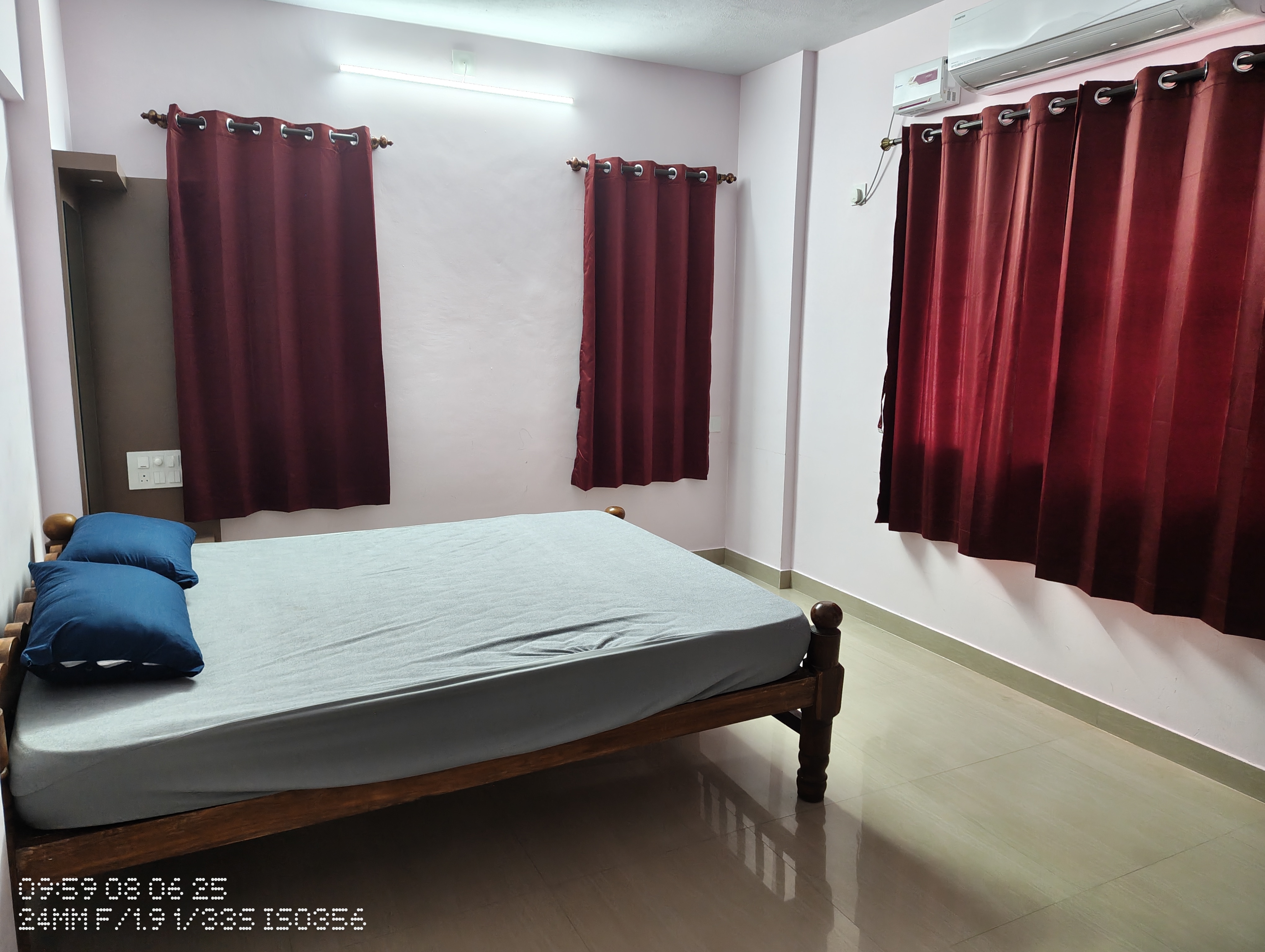 Pratheek's 1bhk Apartment near Krishna mutt - Tap to explore photos